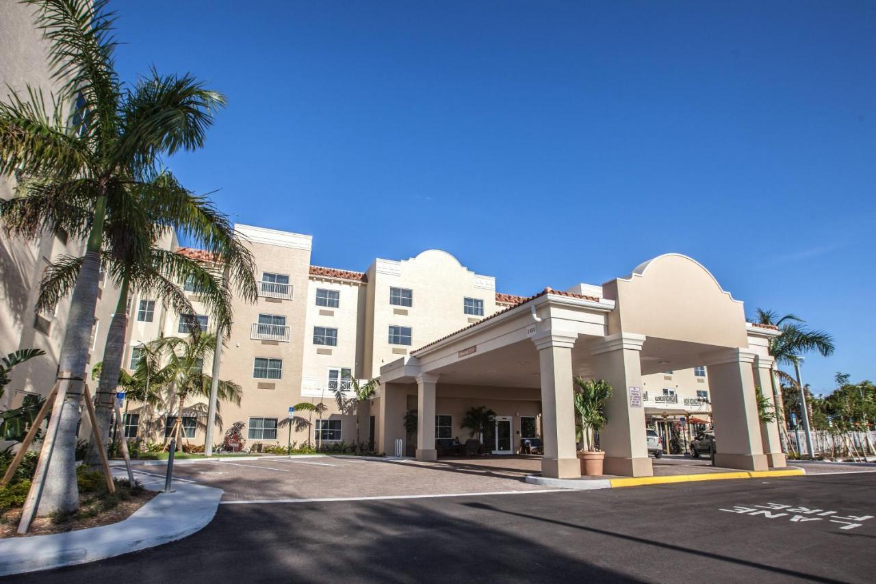 Towneplace Suites By Marriott Boynton Beach Exterior photo