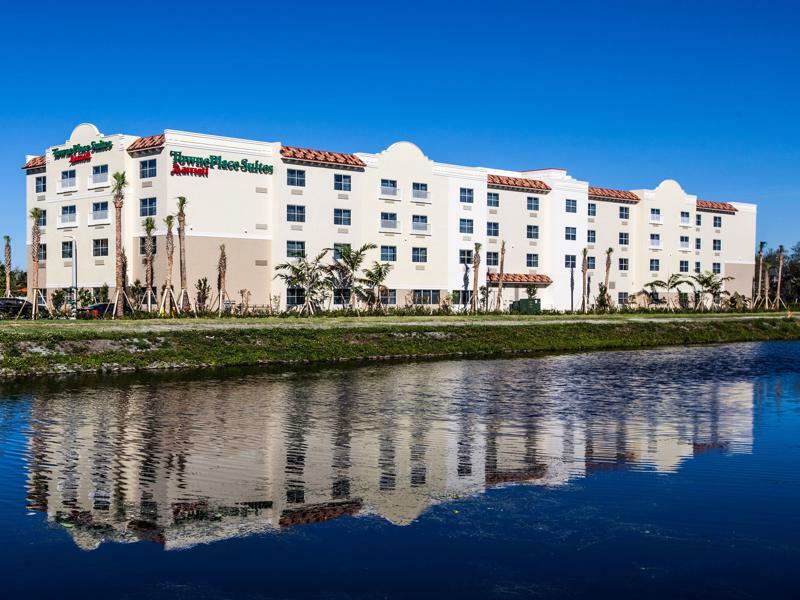 Towneplace Suites By Marriott Boynton Beach Exterior photo