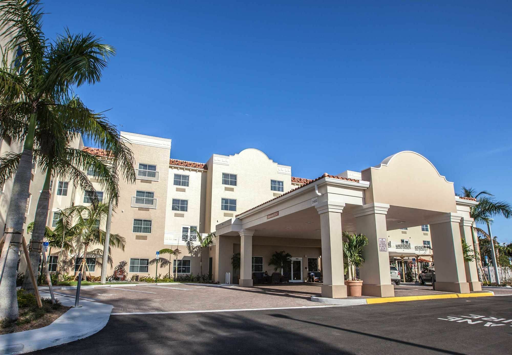 Towneplace Suites By Marriott Boynton Beach Exterior photo